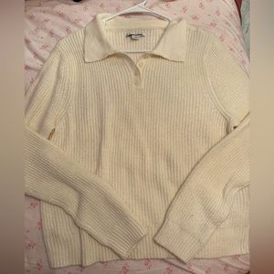 American Eagle Sweater